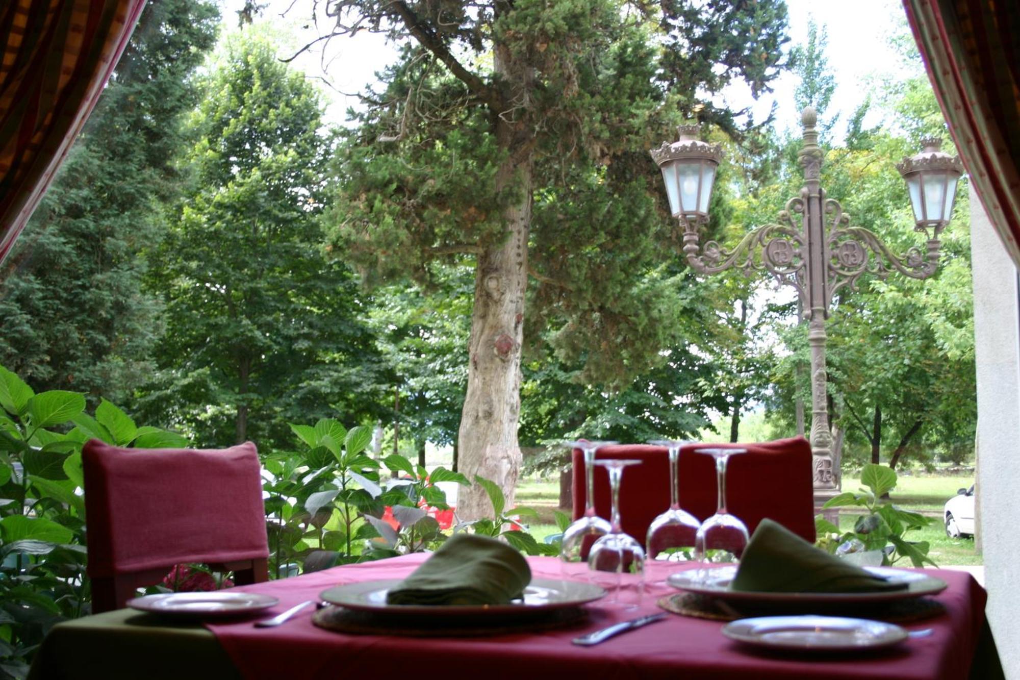 Hotel Balneario De Alceda Eksteriør billede